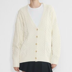 SEND OFFERS! Aritzia Sunday Best Peggy Cardigan in Heather Light Oatmeal